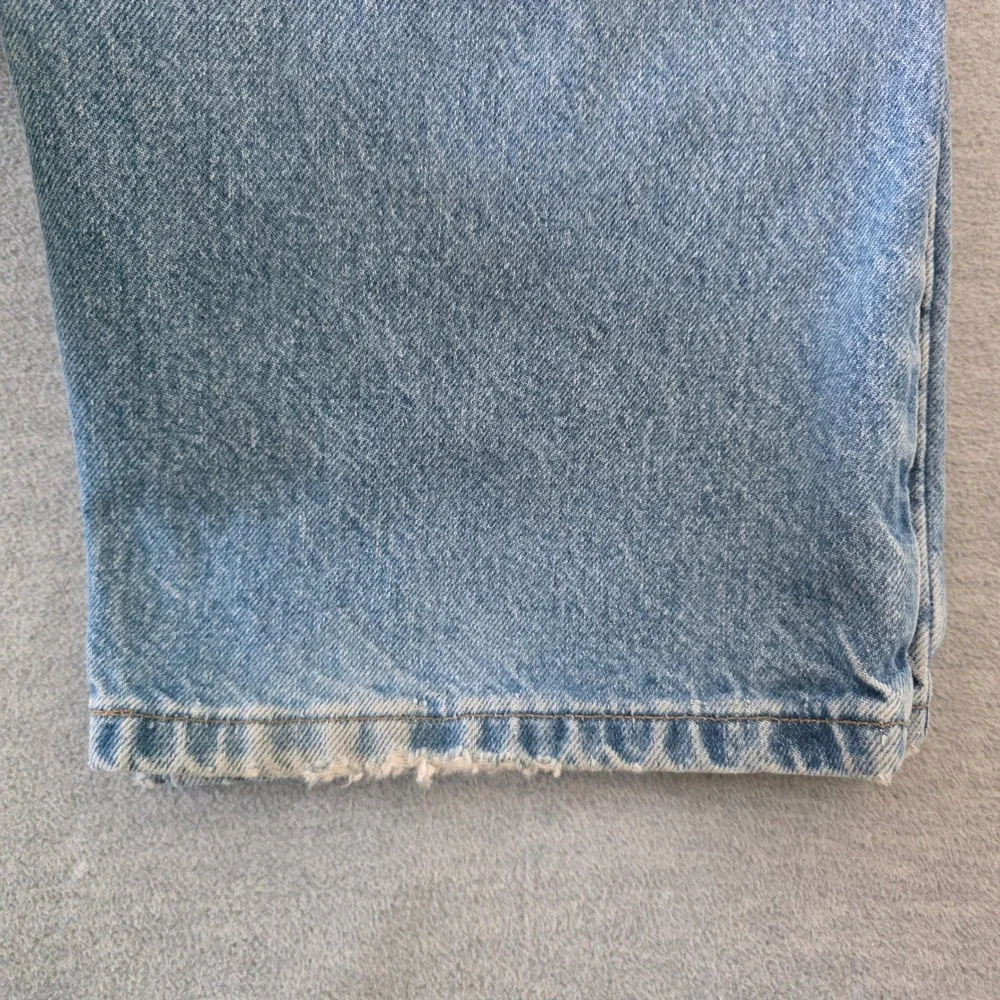 Carhartt Traditional Fit Jeans Mens 44x30 Light Wash Blue Denim 180 DST Workwear